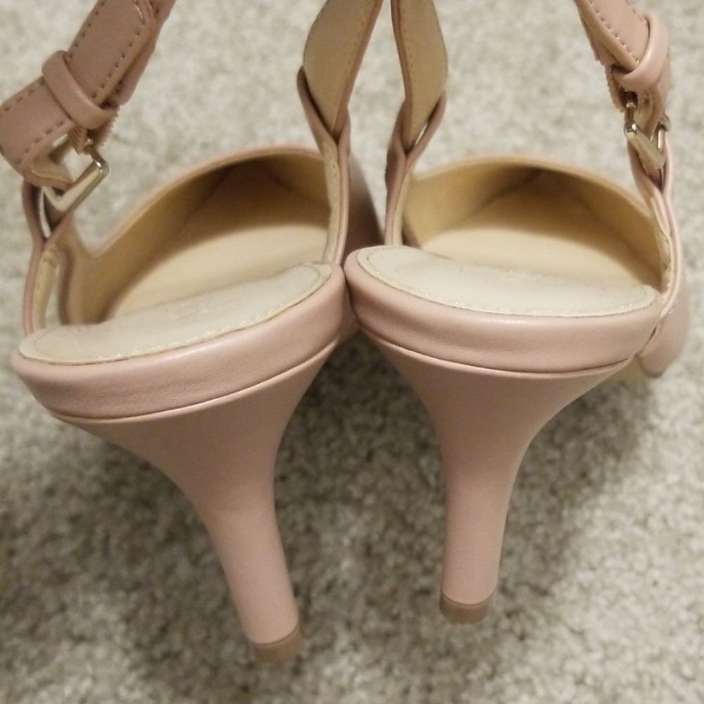 Nine West - Picture 7 of 7